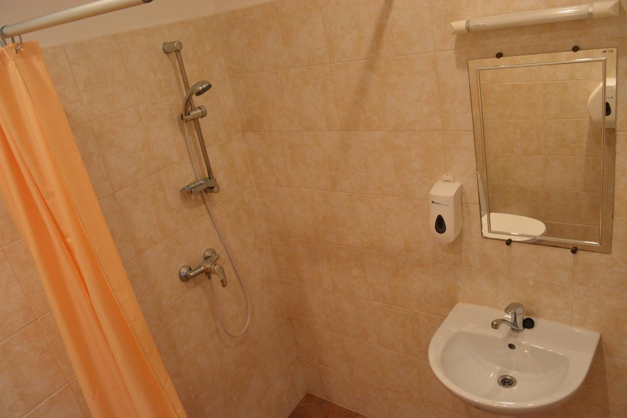 Hostel Dundagas Pils Pokoj fotografie